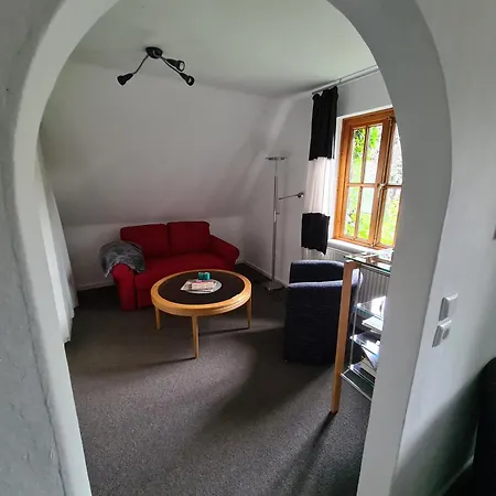 Carl 7 - Ruhig, Bezaubernd, Eigen *